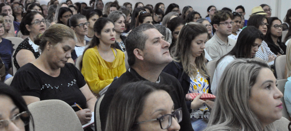 Semana Pedagógica discute base curricular na Educação Infantil e Fundamental